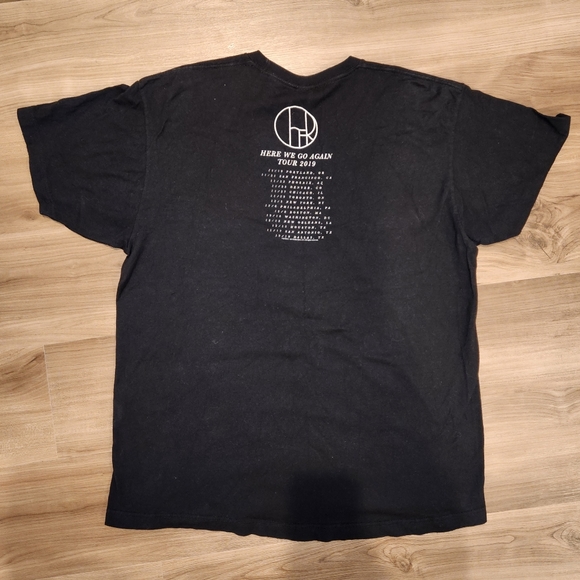 CHER Here We Go Again Tour 2019 Concert T-Shirt Black  Tour Dates XL Adult - Picture 2 of 4